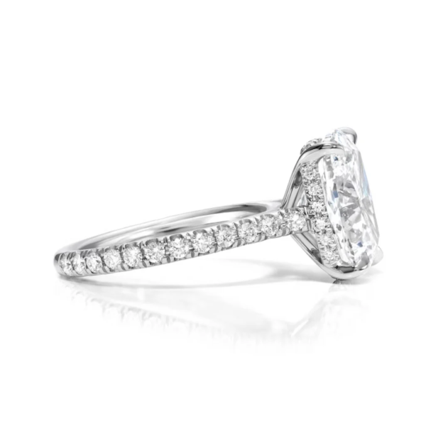 The Francesca Ring | Cushion Cut Elongated | 1.5 mm pavé setting | White Gold - Image 2
