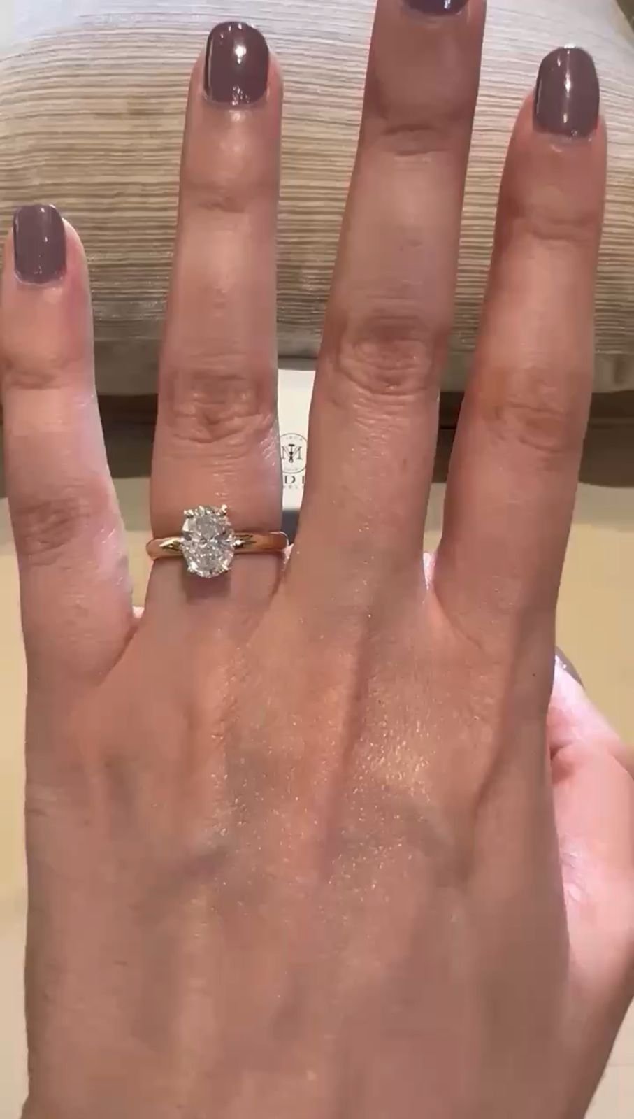 The Hailey Oval Solitaire